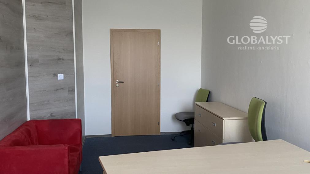 Exkluzívne kancelárske priestory - 17 m2 - v centre mesta