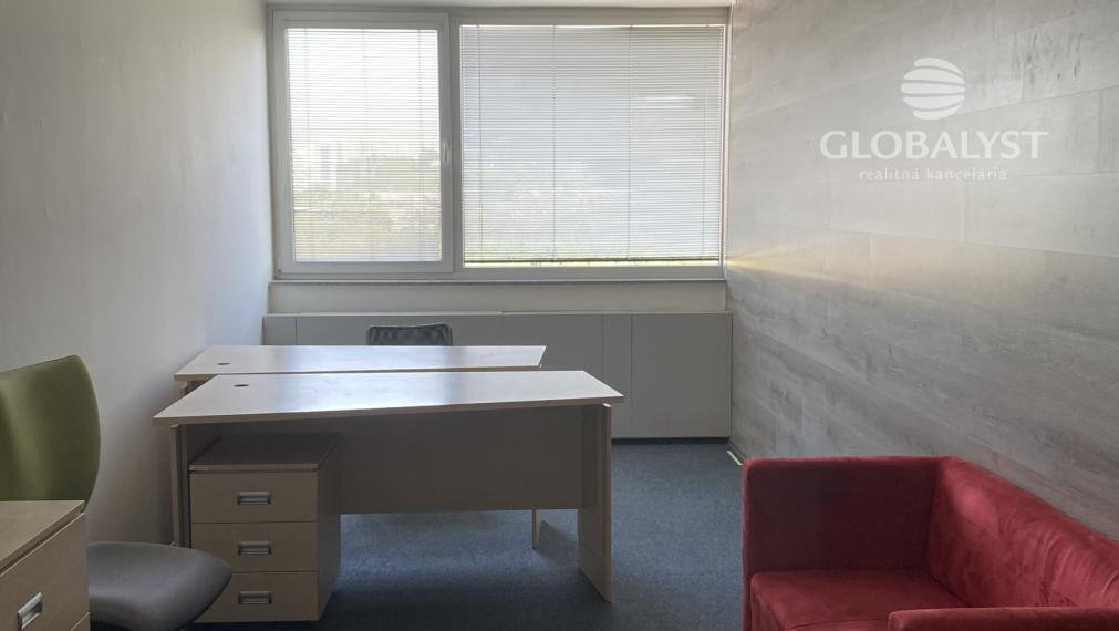 Exkluzívne kancelárske priestory - 17 m2 - v centre mesta