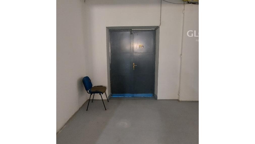 Kompaktné skladovacie priestory 100 m2 s rampou