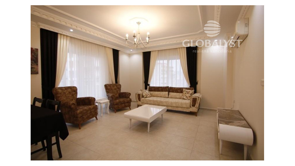 Priestranný 3 izbový byt s výmerou 120 m2 v Alanyi - Mahmutlar