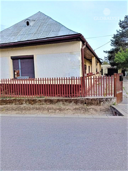 Gazdovský dom s pekným pozemkom v Lelesi