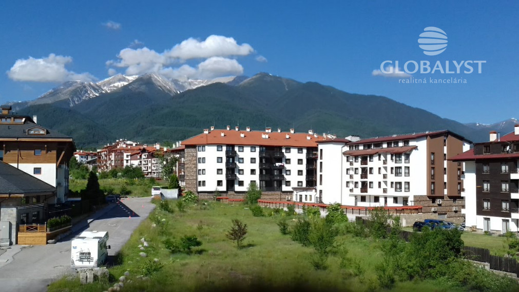 Exkluzívny panoramatický 2 izbový byt s výmerou 75 m2 - v Bansku ( Bulharsko )