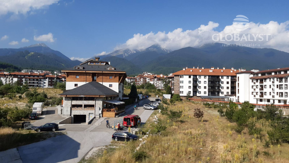 Exkluzívny panoramatický 2 izbový byt s výmerou 75 m2 - v Bansku ( Bulharsko )