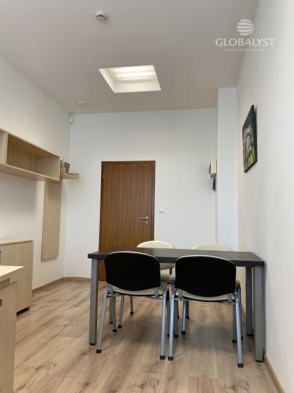 Atraktívna kancelária 86 v centre mesta s audio/video systémom a pekným výhľadom