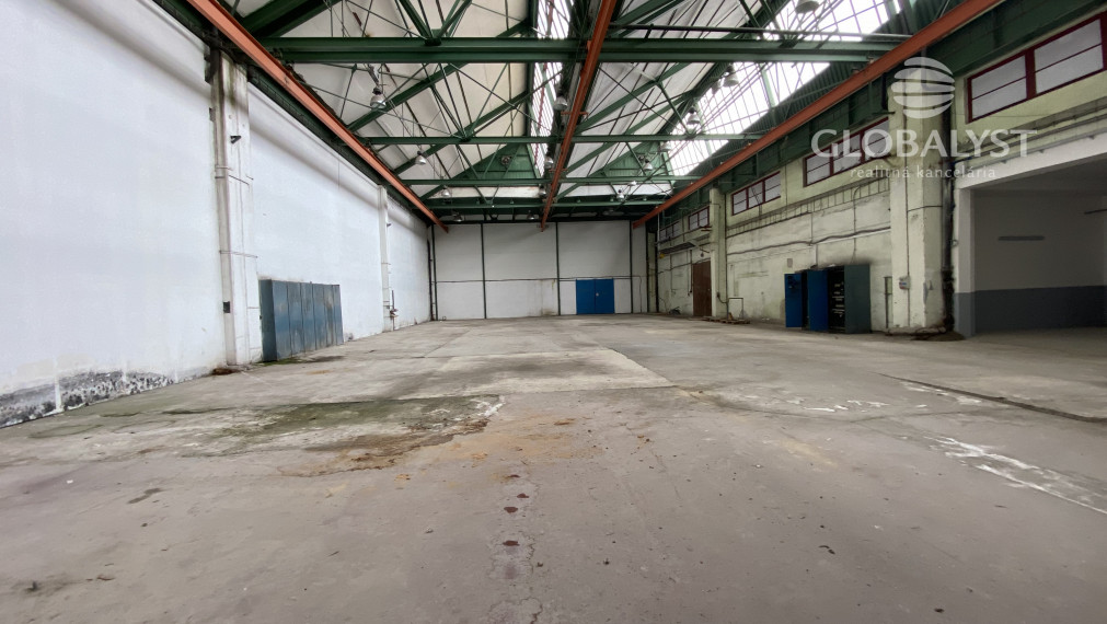Skladovacia a výrobná hala - 720 m2 v Barci