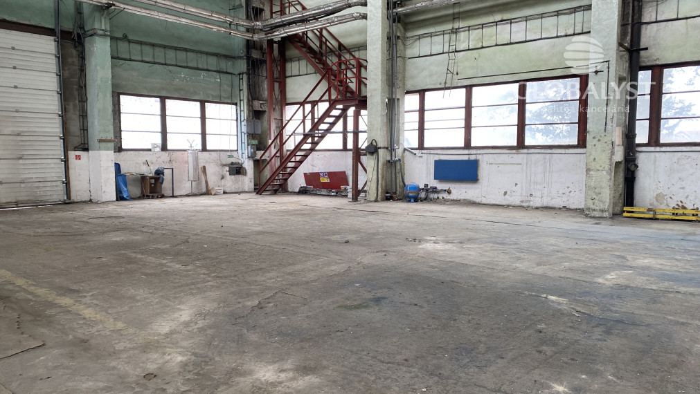 Výrobné a skladovacie priestory - 4000 m2