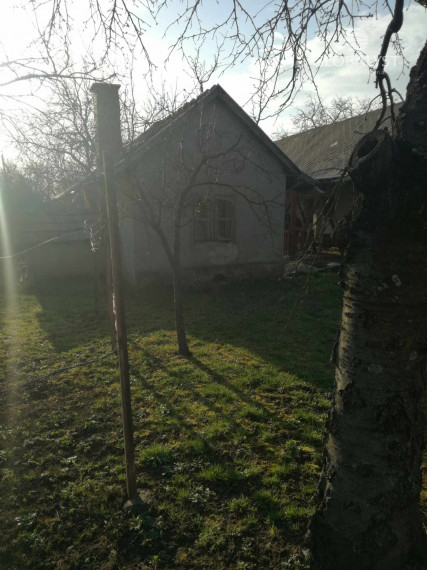 Ponúkame na predaj sedliacky dom - v obci Pácin