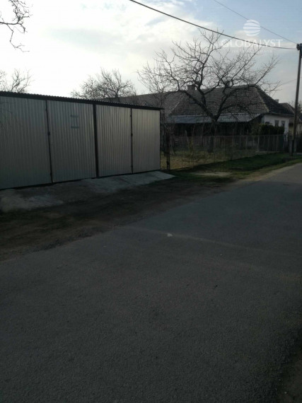 Ponúkame na predaj sedliacky dom - v obci Pácin