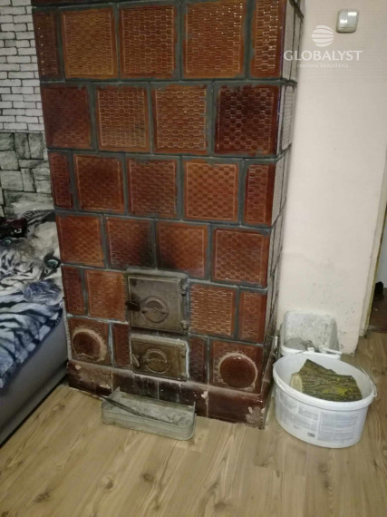 Ponúkame na predaj sedliacky dom - v obci Pácin