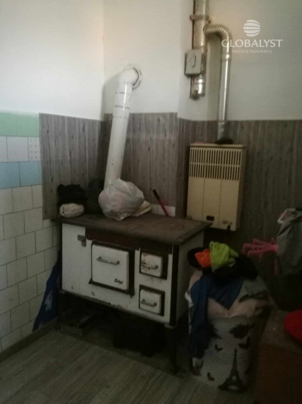 Ponúkame na predaj sedliacky dom - v obci Pácin