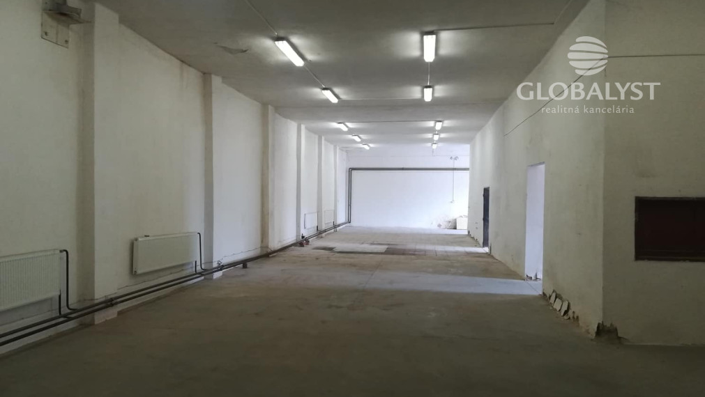 Ponúkame na predaj výrobný a skladový areál v Trebišove