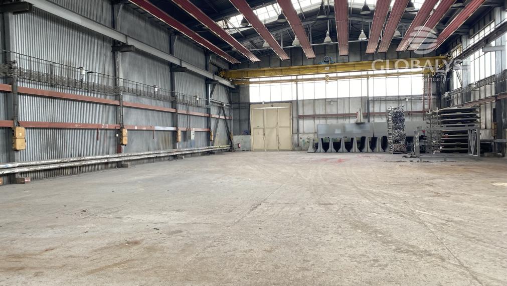 Skladovacia a výrobná hala 764 m2 pri diaľničnom privádzači