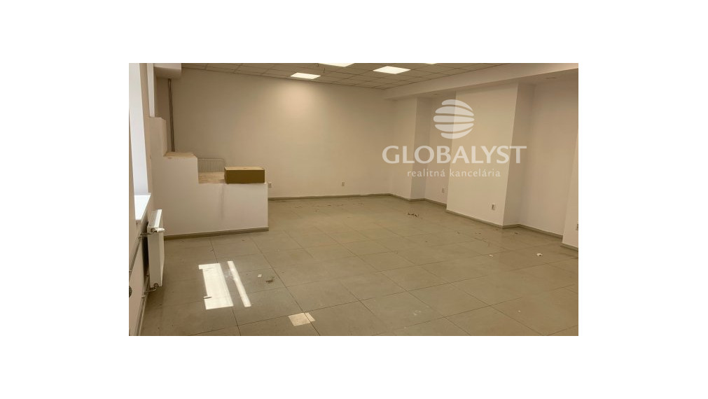 Atraktívne obchodné priestory - 72 m2 - pri Auparku