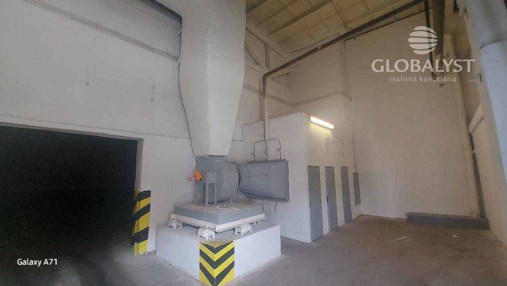 Skladovacie priestory  632 m2 v podnikateľskom areáli