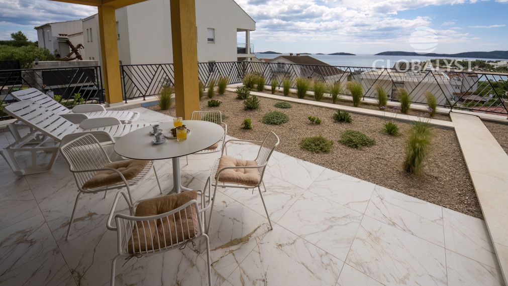 Apartmán - 2 izby - v luxusnej vile Mediterana na polostrove Solaris