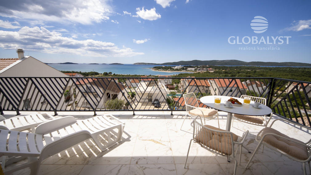 Apartmán - 2 izby - v luxusnej vile Mediterana na polostrove Solaris