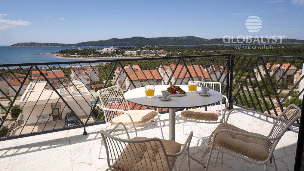 Apartmán - 2 izby - v luxusnej vile Mediterana na polostrove Solaris