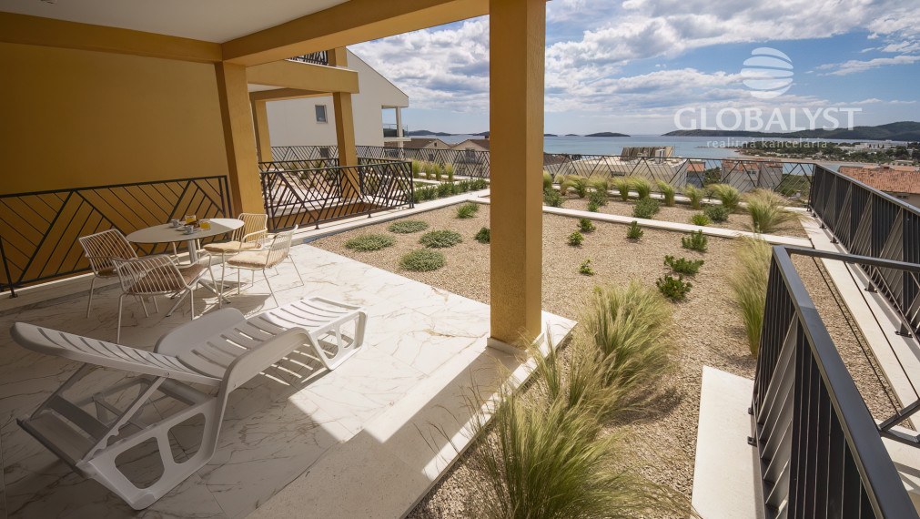 Apartmán - 3 izby - v luxusnej vile Mediterana na polostrove Solaris