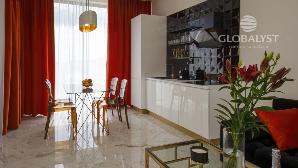 Štúdio - apartmán - v luxusnej vile Mediterana na polostrove Solaris