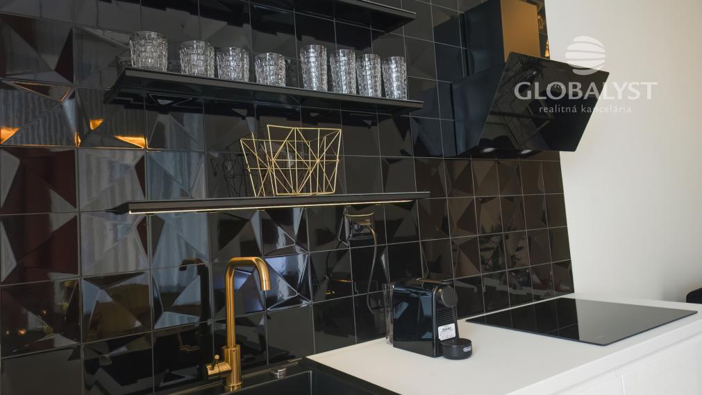 Štúdio - apartmán - v luxusnej vile Mediterana na polostrove Solaris