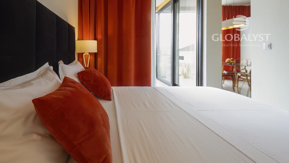 Štúdio - apartmán - v luxusnej vile Mediterana na polostrove Solaris