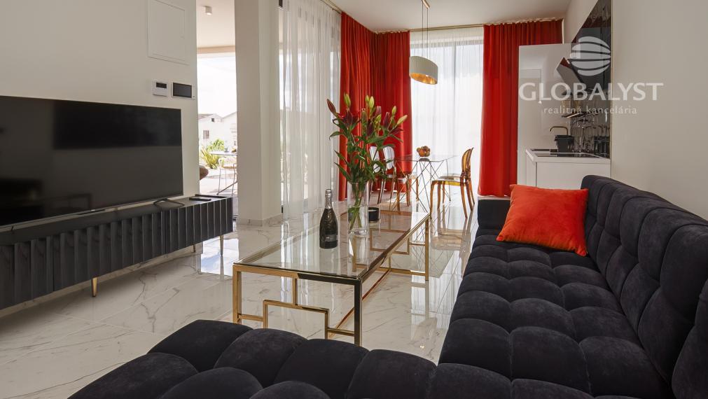 Štúdio - apartmán - v luxusnej vile Mediterana na polostrove Solaris