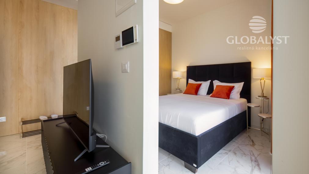 Štúdio - apartmán - v luxusnej vile Mediterana na polostrove Solaris