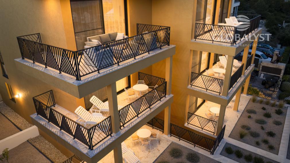 Štúdio - apartmán - v luxusnej vile Mediterana na polostrove Solaris