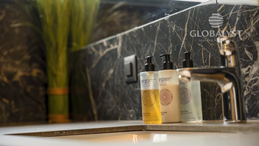 Štúdio - apartmán - v luxusnej vile Mediterana na polostrove Solaris