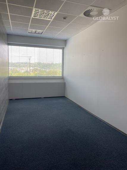 Kompaktná kancelária - 18 m2 v centre mesta - pri Auparku