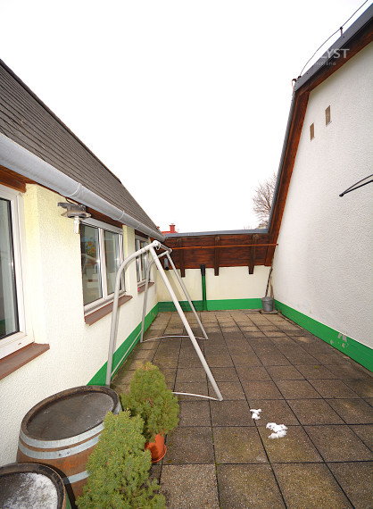 Polyfunkčná budova s výhodnou polohou - len 1 km od centra mesta