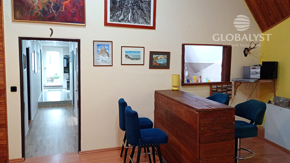 Polyfunkčná budova s výhodnou polohou - len 1 km od centra mesta