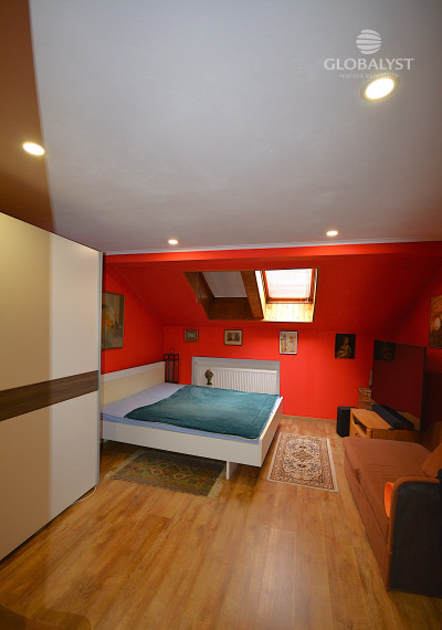 Polyfunkčná budova s výhodnou polohou - len 1 km od centra mesta