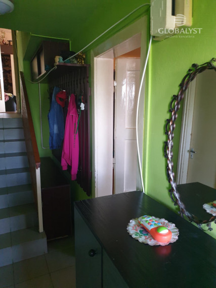 Priestranný rodinný dom s predajňou v mestečku Szikszó