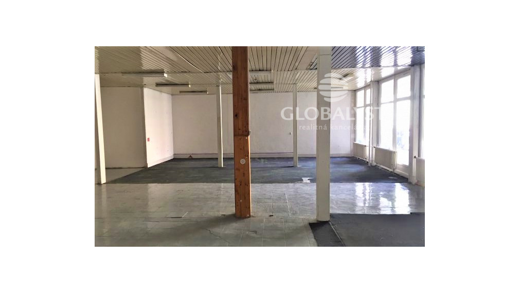 Upravené priestory v OC na Furči, s výmerou : 170 m2