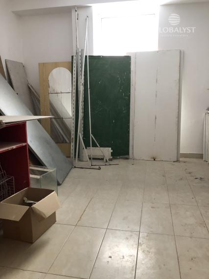 Obchodné priestory - 735 m2 - v nákupnom centre na Jazere