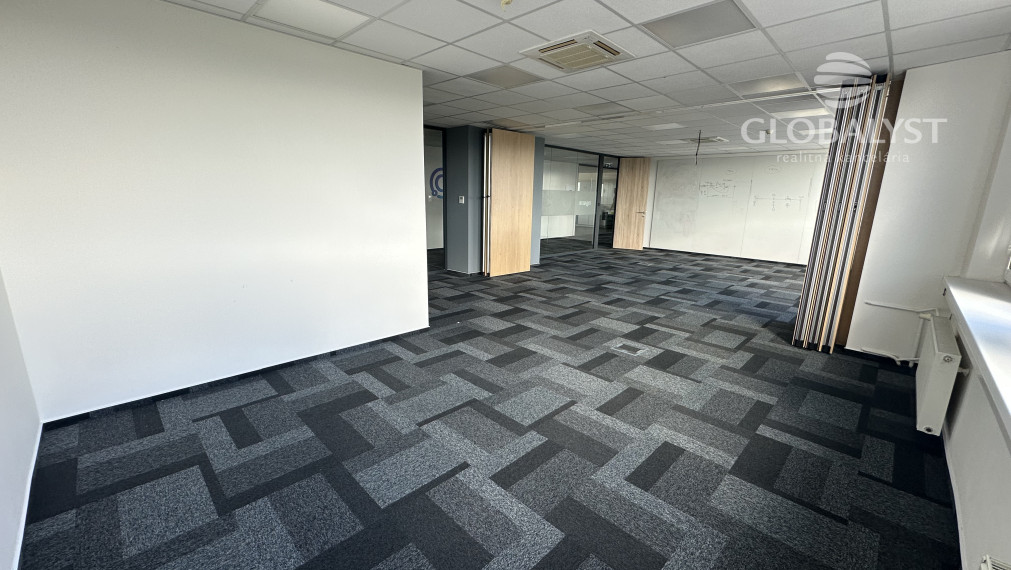 Moderné kancelárske priestory - 660 m2 - na Juhu