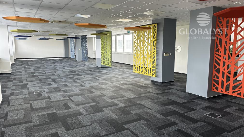 Moderné kancelárske priestory - 660 m2 - na Juhu