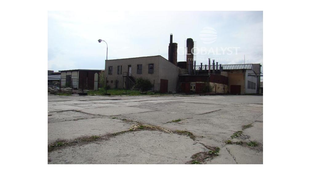 Výrobno skladový areál s pozemkom 8000 m2 v Kežmarku