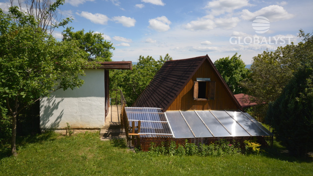 Výrazná zľava - Rekreačná chata na Baňa Bankov – príroda a výhľad pár minút od mesta