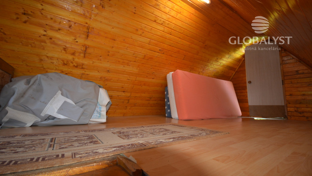 Výrazná zľava - Rekreačná chata na Baňa Bankov – príroda a výhľad pár minút od mesta