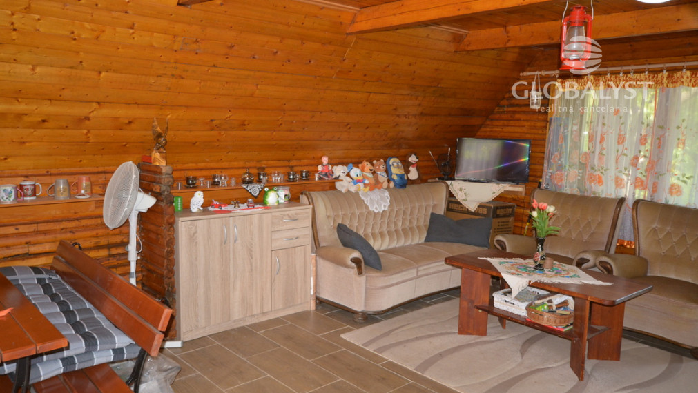 Výrazná zľava - Rekreačná chata na Baňa Bankov – príroda a výhľad pár minút od mesta