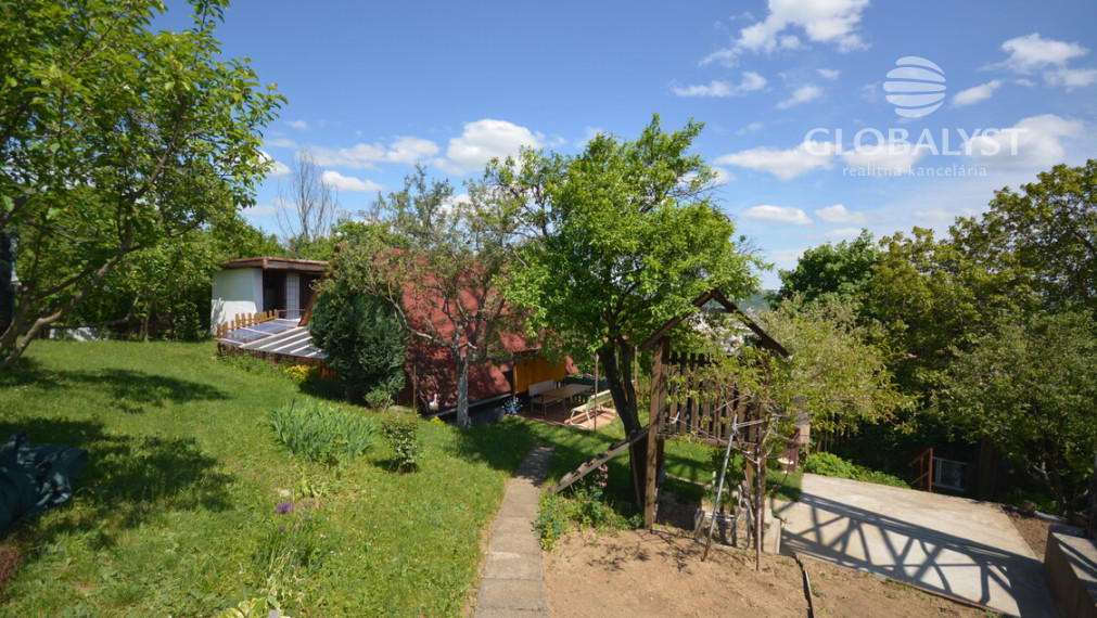 Výrazná zľava - Rekreačná chata na Baňa Bankov – príroda a výhľad pár minút od mesta