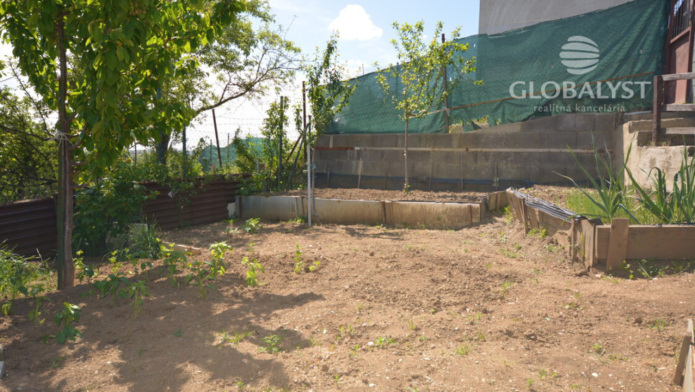 Výrazná zľava - Rekreačná chata na Baňa Bankov – príroda a výhľad pár minút od mesta