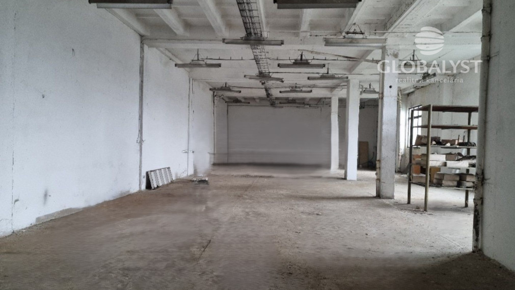Priemyselná budova - 1000 m2 v Michalovciach