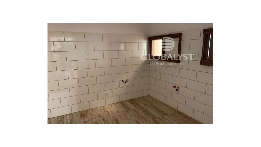 Reprezentatívne priestory - 170 m2 na sídlisku Furča