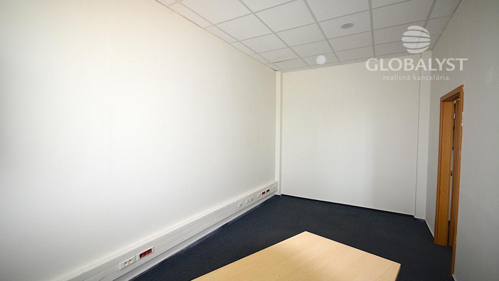 Kancelárske priestory - 85 m2 - v centre pri Auparku
