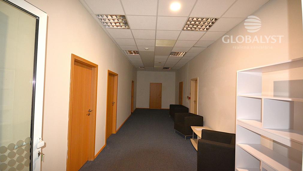 Kancelárske priestory - 85 m2 - v centre pri Auparku