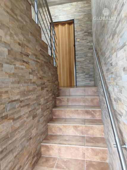 Ponúkame na predaj priestranný rodinný dom v srdci Tokajskej vínnej oblasti – Slovenské Nové Mesto.