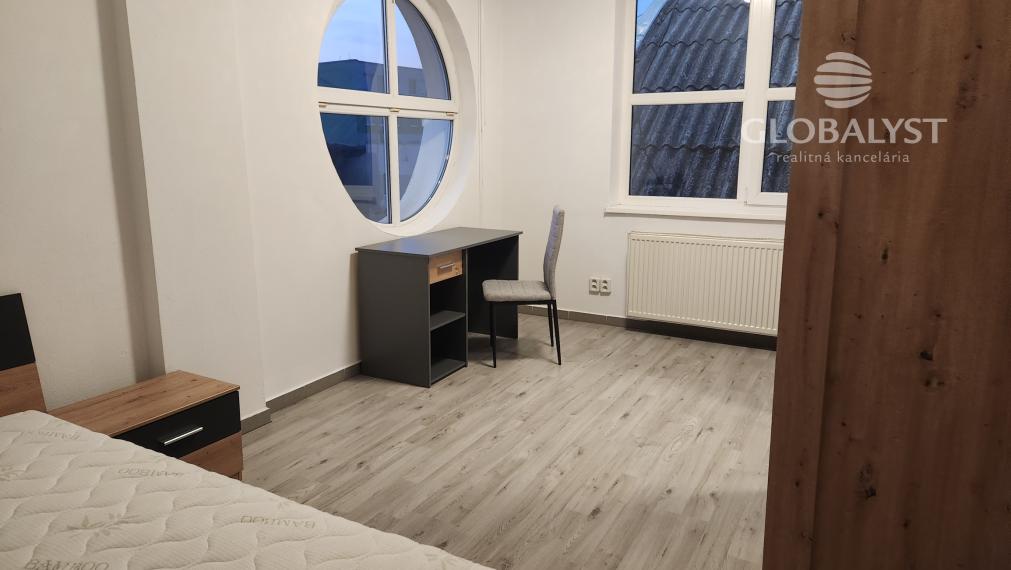 Kompletne zariadený apartmán 32 m2 na Juhu